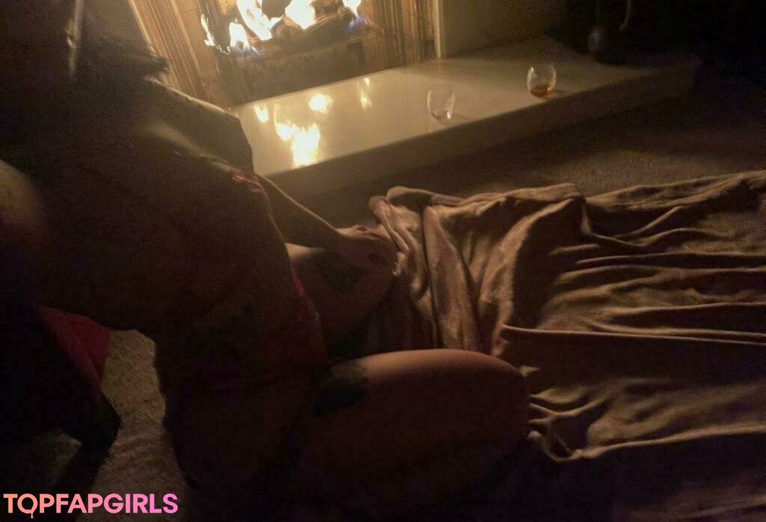 Naken lekkede OnlyFans-bilde av Ivy Lebelle #611