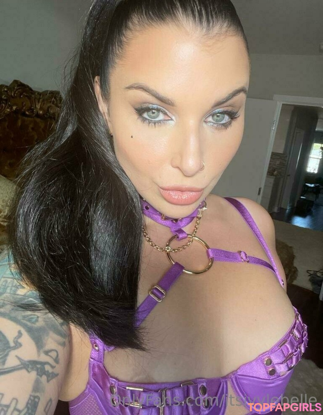 Nahá fotka uniklých OnlyFans od Ivy Lebelle #685