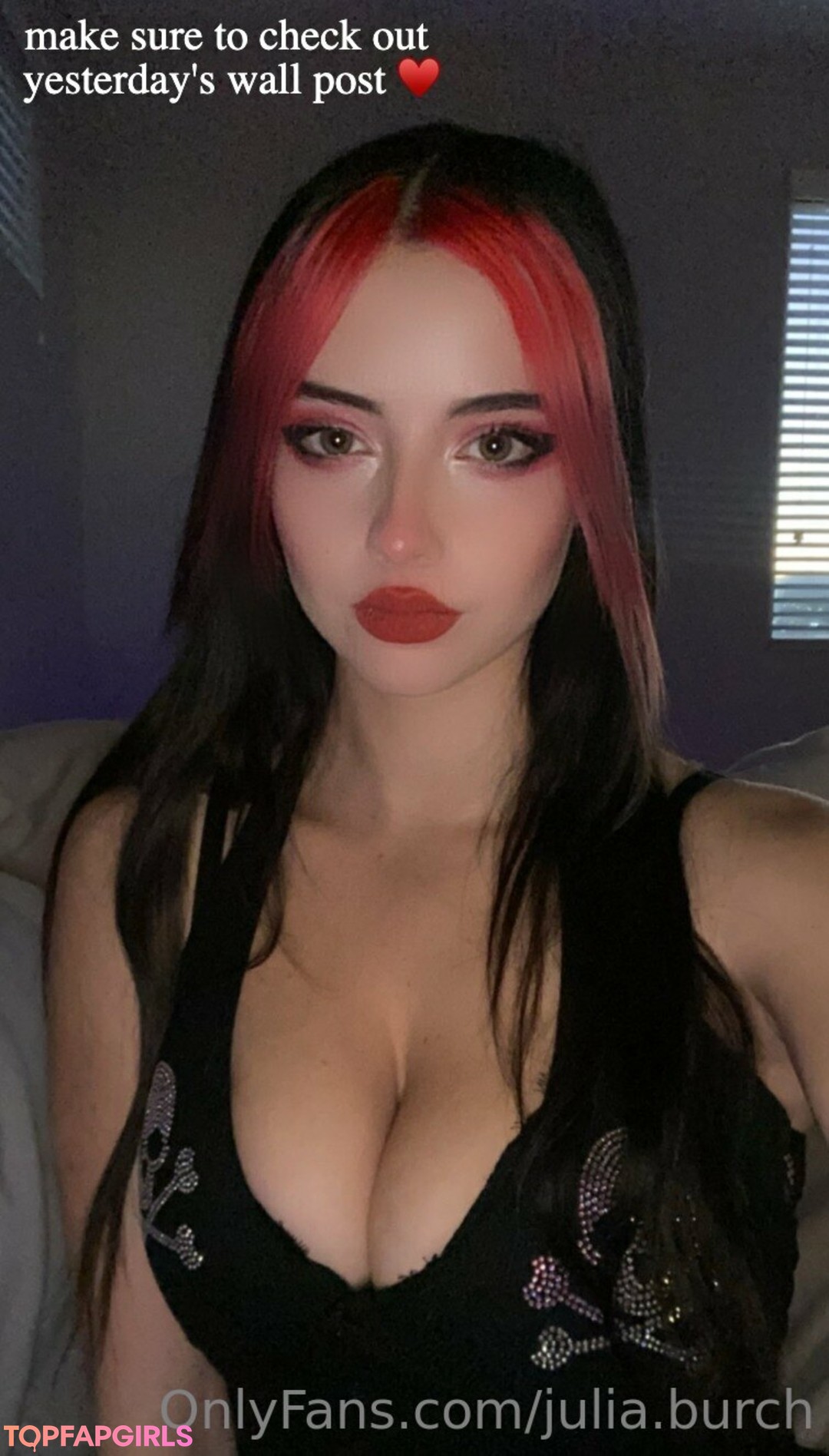 Nahá fotka uniklých OnlyFans od Burch Twins #2267