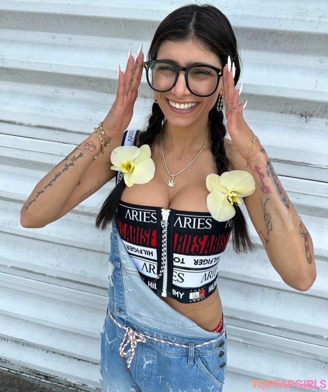 Nahá fotka uniklých OnlyFans od Mia Khalifa #2063