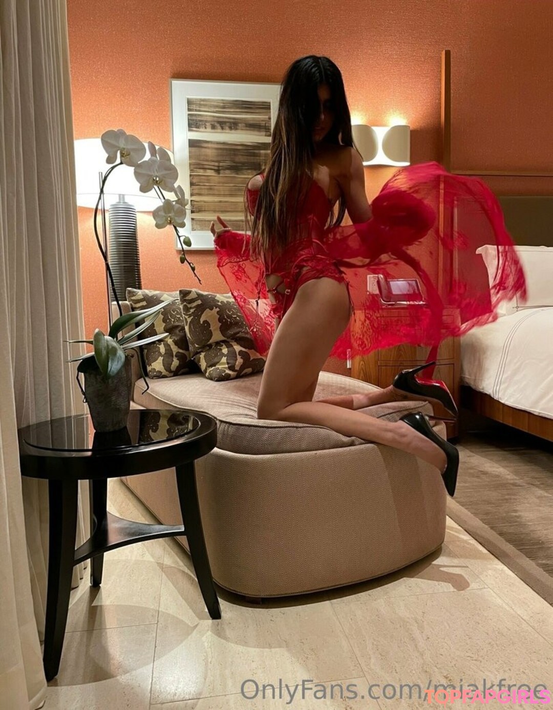 Nahá fotka uniklých OnlyFans od Mia Khalifa #2205