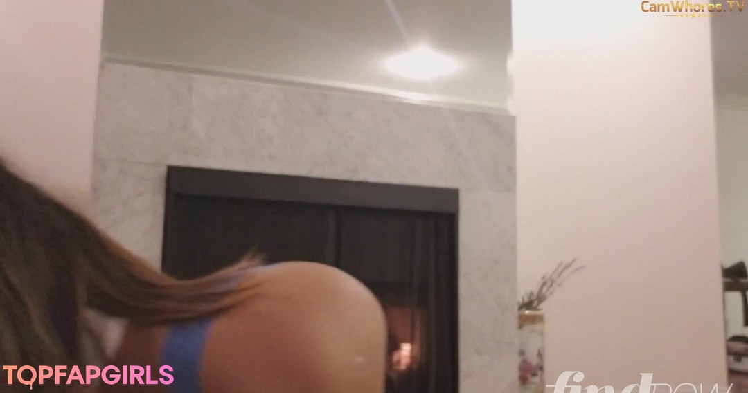 Nahá fotka uniklých OnlyFans od Mia Khalifa #981