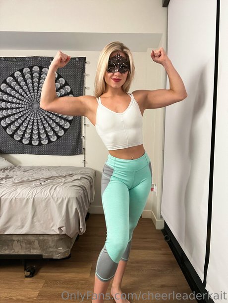 Cheerleader Kait