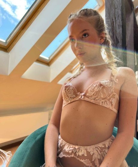 Foto desnuda filtrada de OnlyFans de Emma White