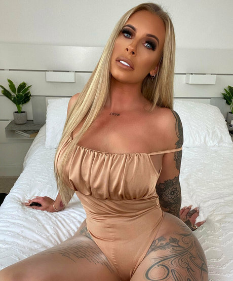 Naken lekkede OnlyFans-bilde av Jennifer Thomson