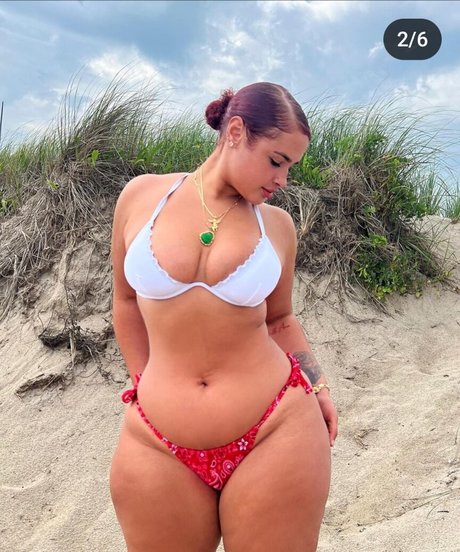 Nahá fotka uniklých OnlyFans od Janae Girard