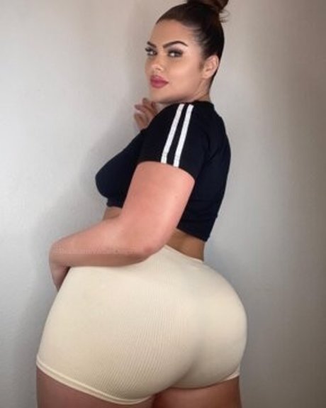 Photo nue de fuite OnlyFans de Karmyn Sandiego