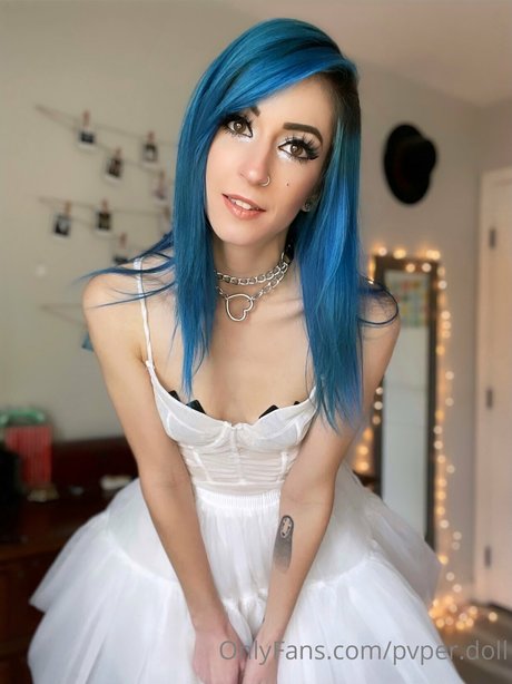 Paper Doll