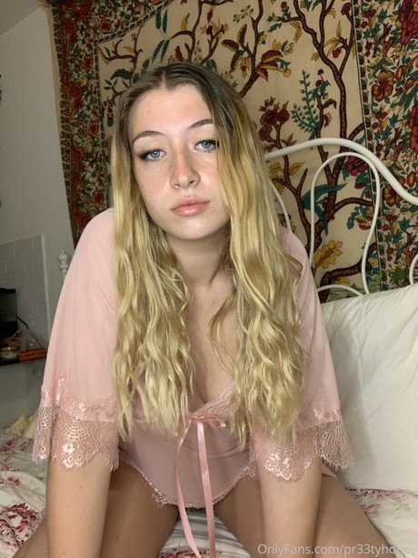 Nahá fotka uniklých OnlyFans od Pr33tyhoney