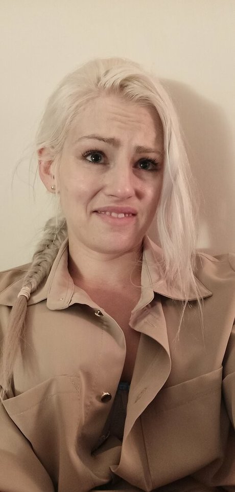 Whitedeva Maddy  nude leaked OnlyFans photo