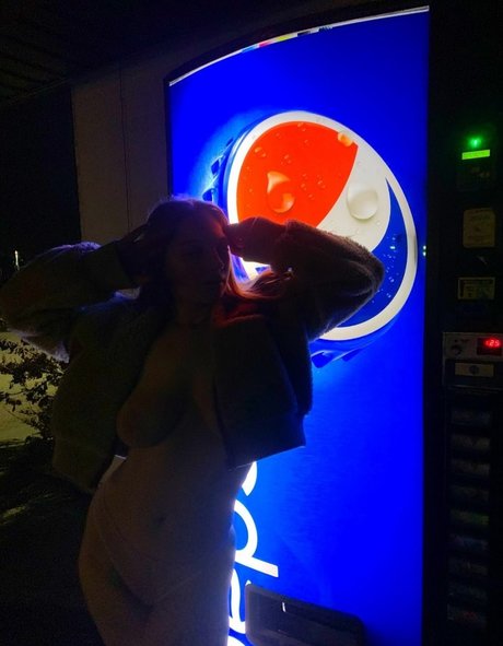 Naakte gelekte OnlyFans-foto van Britt Smith