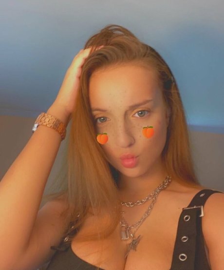 Naken lekkede OnlyFans-bilde av Brooke Mattson
