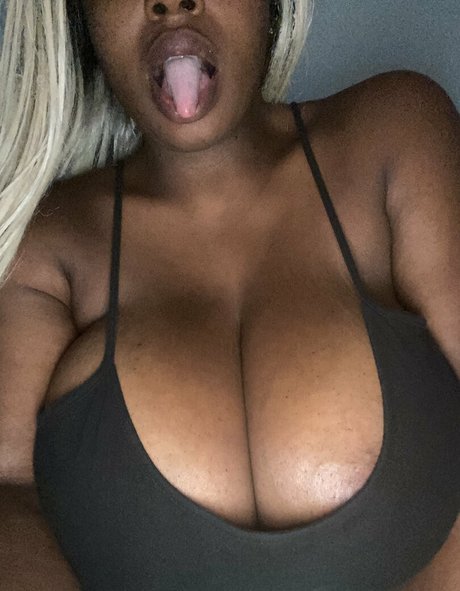 Naken lekkede OnlyFans-bilde av Cococookie