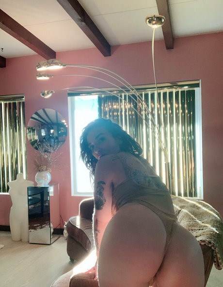 Thesmuttymystic