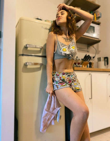 Foto di nudo di fuga di OnlyFans di Sashasky5