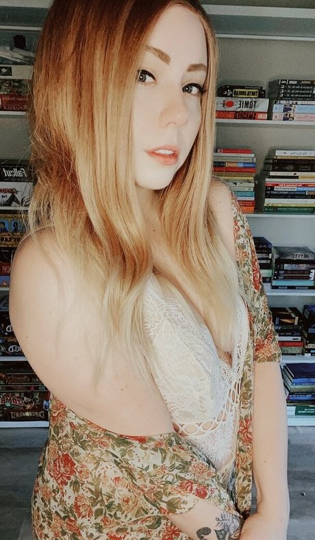 Naken lekkede OnlyFans-bilde av Catscosplays