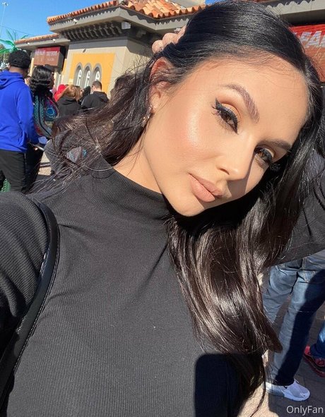Arianamarie