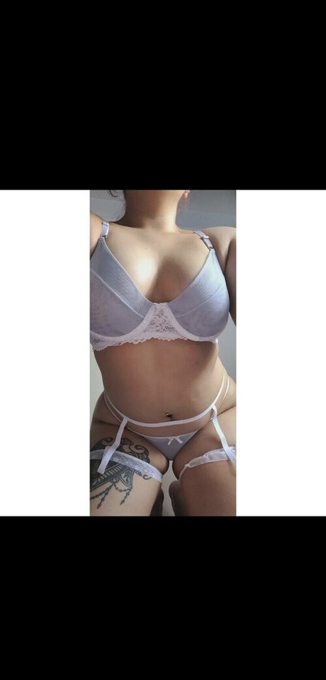 Nagie wyciekłe zdjęcie OnlyFans od Bustykatsumi