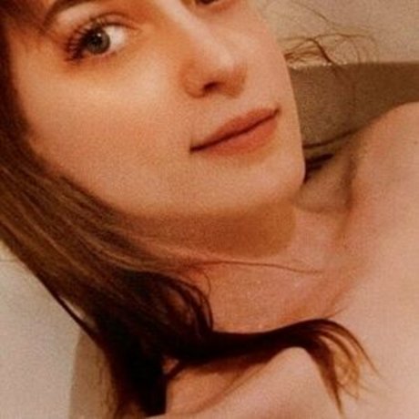 Naken lekkede OnlyFans-bilde av Margaret Durow