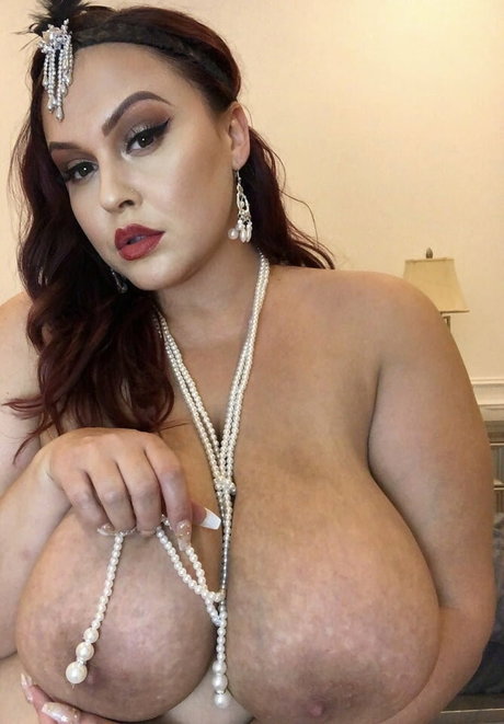 Naakte gelekte OnlyFans-foto van Gia Blaze