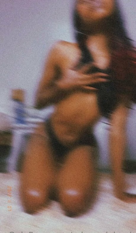Naken lekkede OnlyFans-bilde av Robynndabank