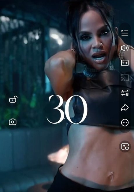 Naken lekkede OnlyFans-bilde av Natti Natasha
