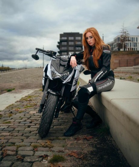Naken lekkede OnlyFans-bilde av Fitmeli007