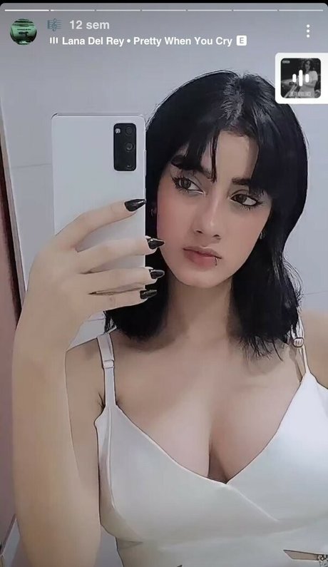 Myfakeplasticlover