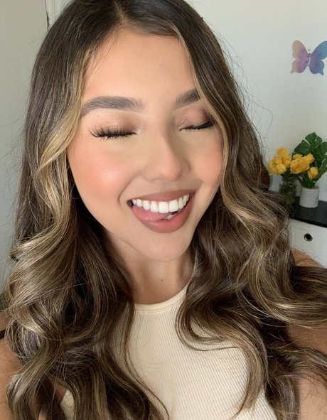 Gisselle Next Door