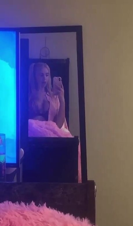 Nøgent lækket OnlyFans-billede af Trisha Cottrell
