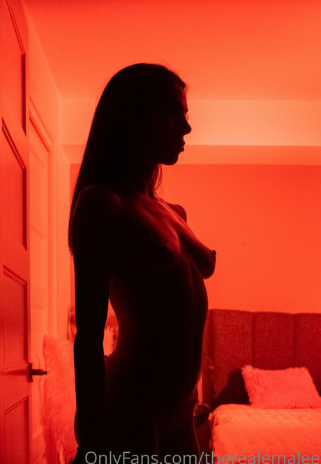 Nagie wyciekłe zdjęcie OnlyFans od Therealemalee