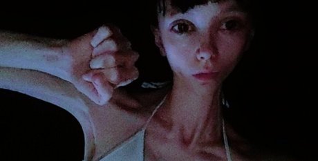 Alaston vuotanut OnlyFans-kuva Monimusume