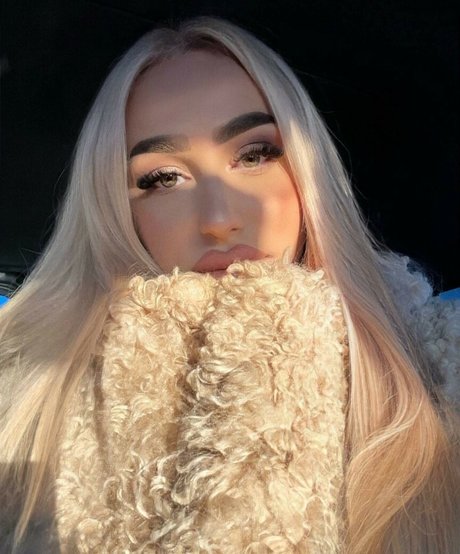 Foto nua vazada do OnlyFans de Blondielana