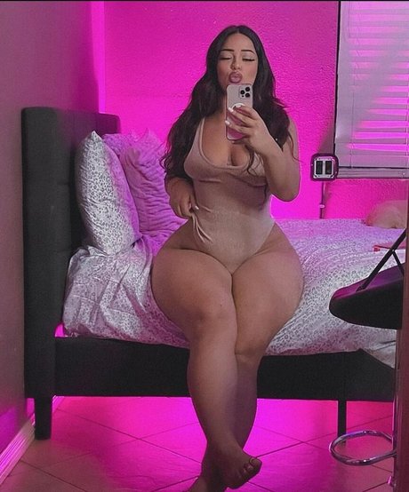 Naken lekkede OnlyFans-bilde av Alesitaxo