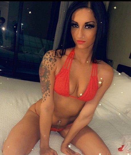 Naken lekkede OnlyFans-bilde av Delilah Kubisak