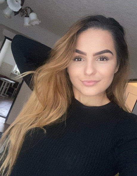 Nahá fotka uniklých OnlyFans od Lindanew