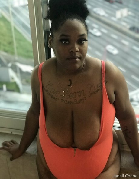 Jchanel12
