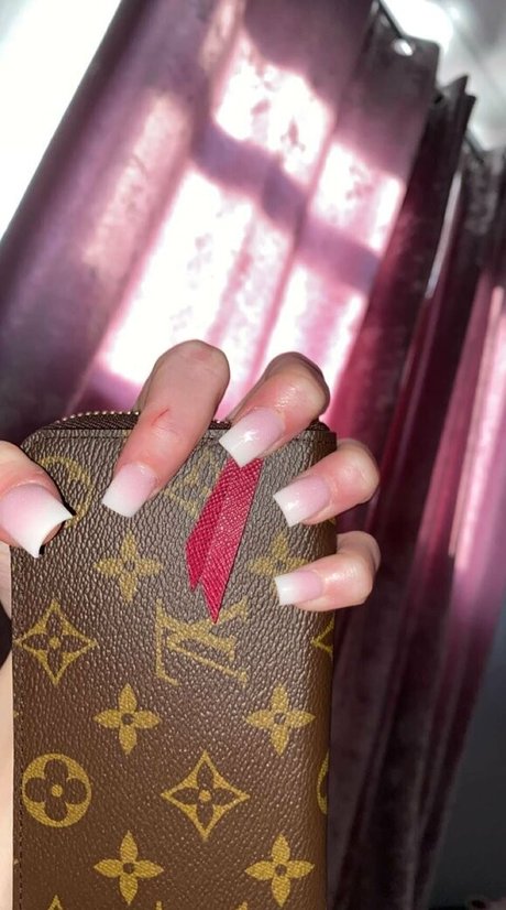 Nahá fotka uniklých OnlyFans od Clarajanex