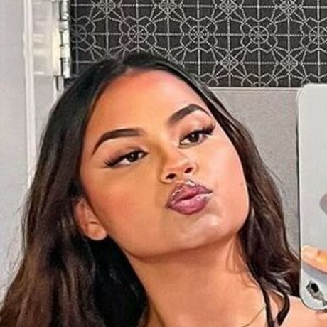 Naken lekkede OnlyFans-bilde av Isabelxx