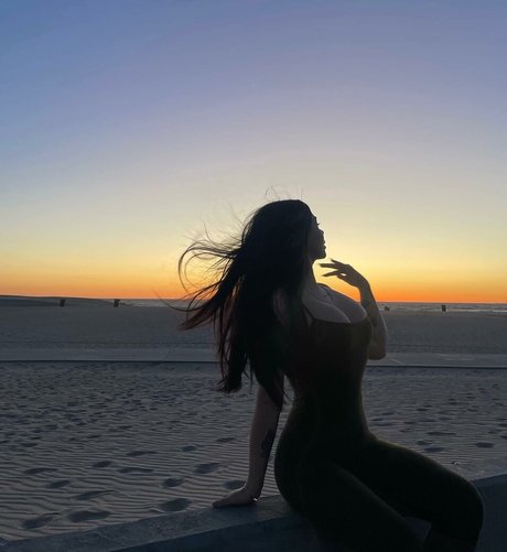 Naken lekkede OnlyFans-bilde av Foreignbabie