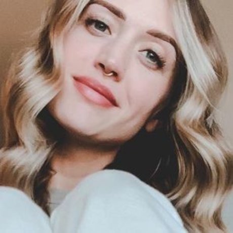 Naken läckt OnlyFans-bild av Olivia Jo