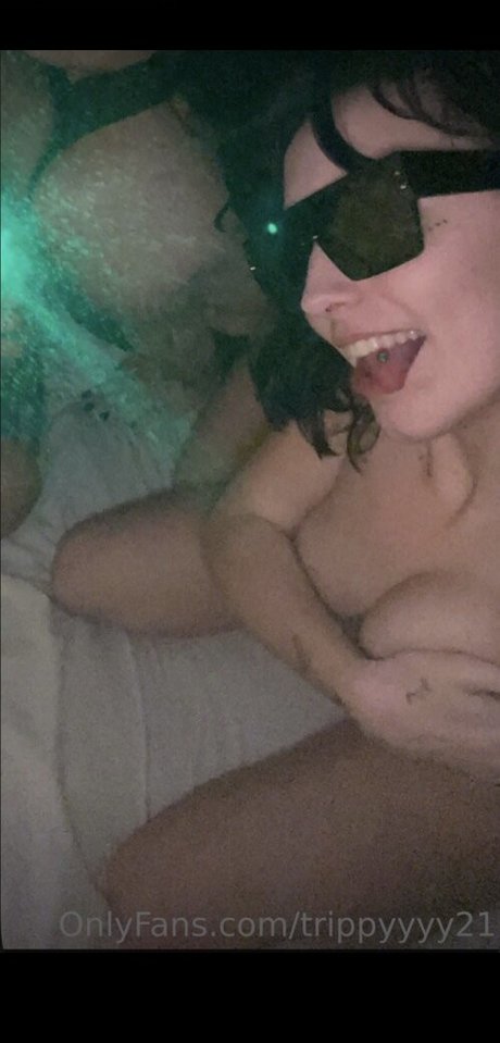 Nahá fotka uniklých OnlyFans od Trippyyyy21