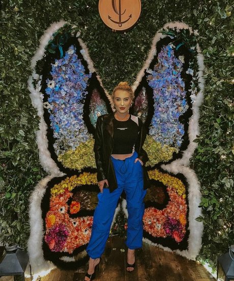 Caroline Wall
