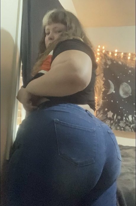Foto di nudo di fuga di OnlyFans di Fatassgoddess