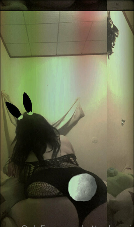 Alasti lekkinud OnlyFans-i pilt Rottxnbunni