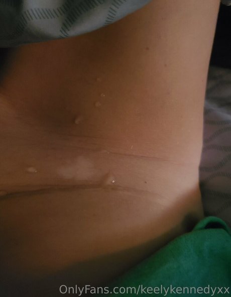 Nahá fotka uniklých OnlyFans od Keelykennedyxx