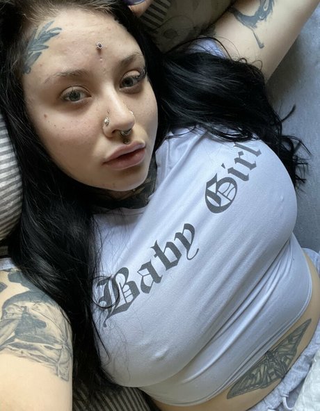 Naken lekkede OnlyFans-bilde av Lexlucifer