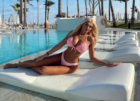 Naken lekkede OnlyFans-bilde av Gabriella Szklarz