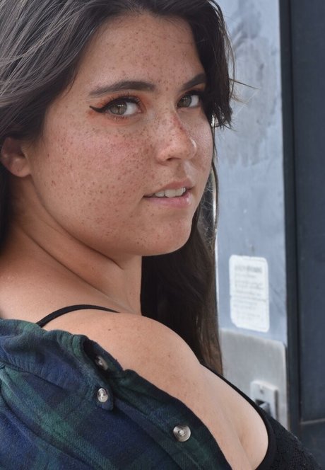 Nahá fotka uniklých OnlyFans od Lusciouslaurel