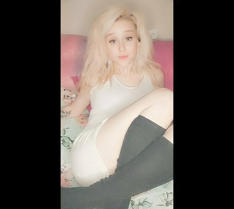 Naken lekkede OnlyFans-bilde av Blondieee10